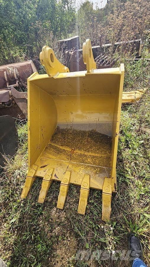 Komatsu PC200 Cucharones
