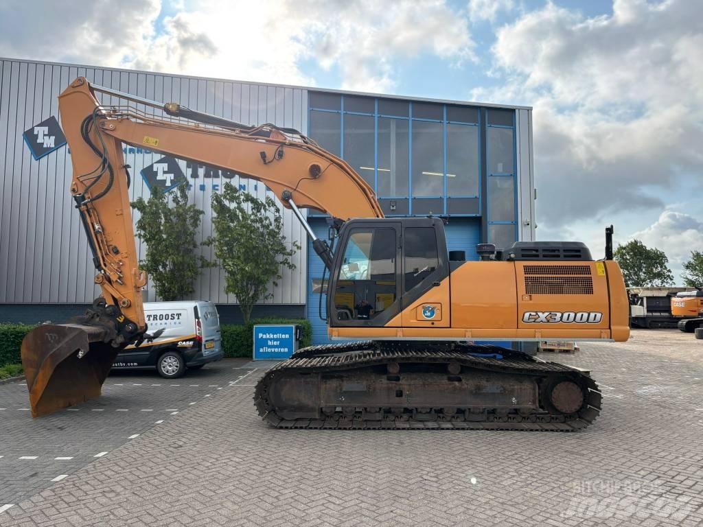 CASE CX300D Excavadoras de cadenas