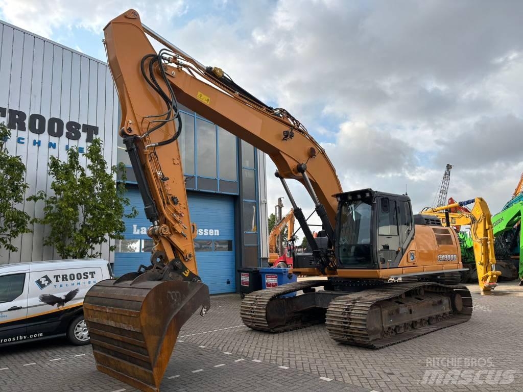 CASE CX300D Excavadoras de cadenas