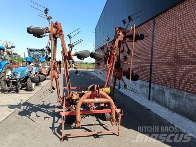 Kuhn GF8501 MH Rastrillos y henificadores