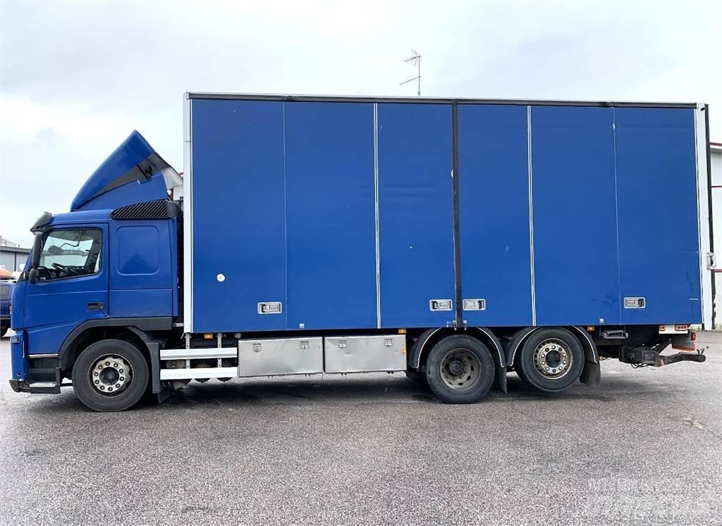 Volvo FM330 6x2 Camiones caja cerrada