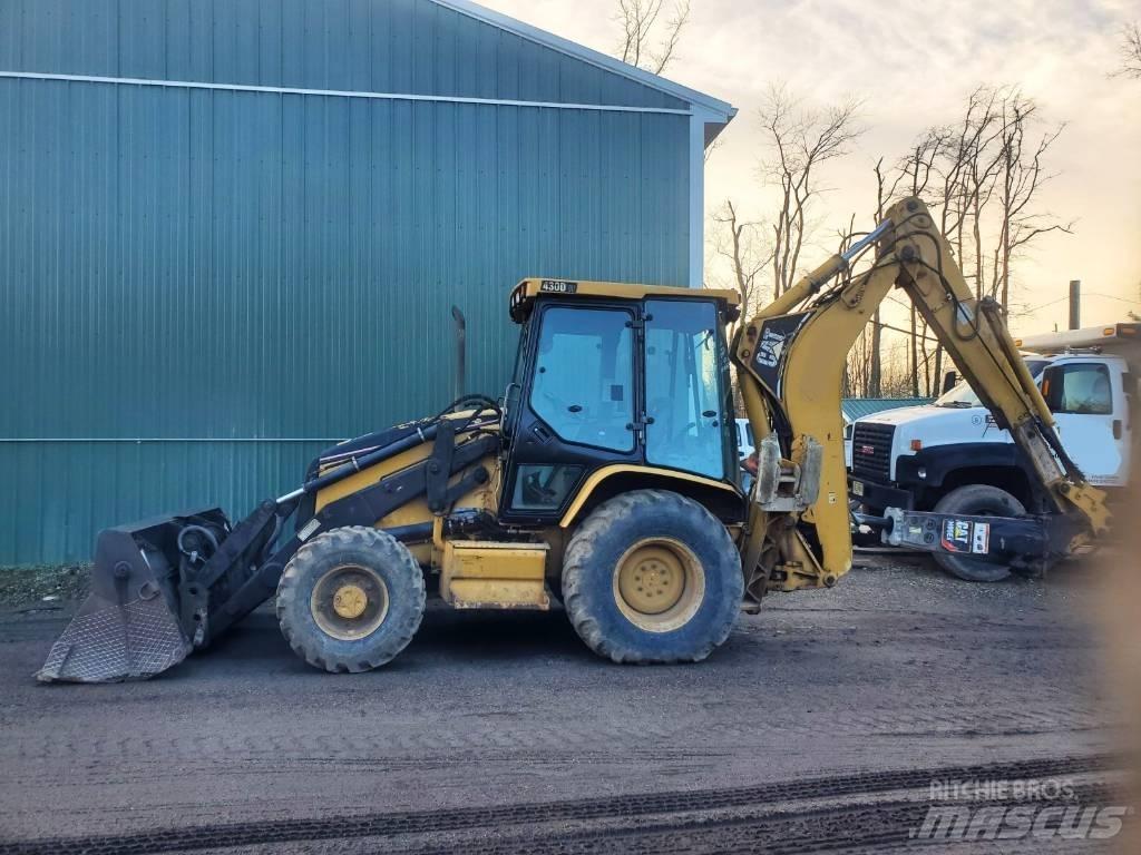 CAT 430 D IT Retrocargadoras