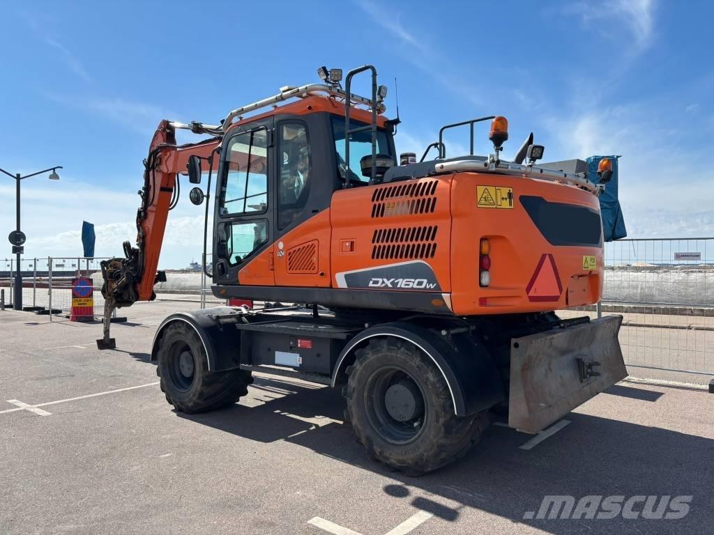 Doosan DX 160 W Excavadoras de ruedas