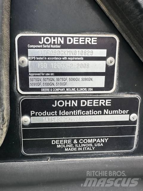 John Deere 5090 GN Tractores