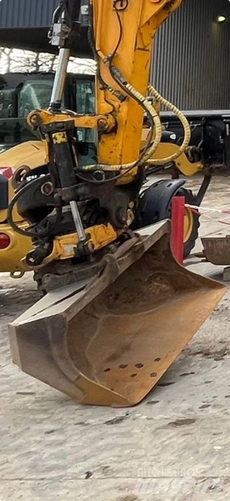 JCB JS 145 W Excavadoras de ruedas