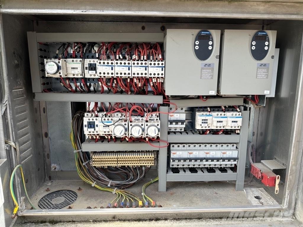 Comedil CBR 32 Plus Grúas automontantes
