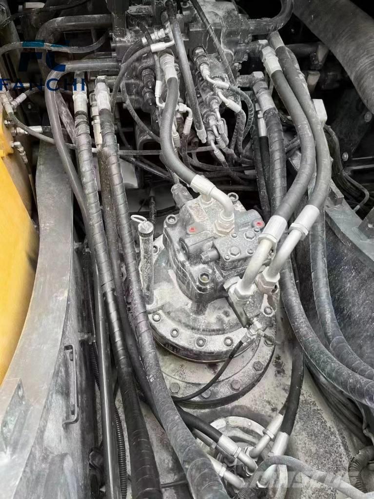 Volvo EC 240 B LC Excavadoras de cadenas