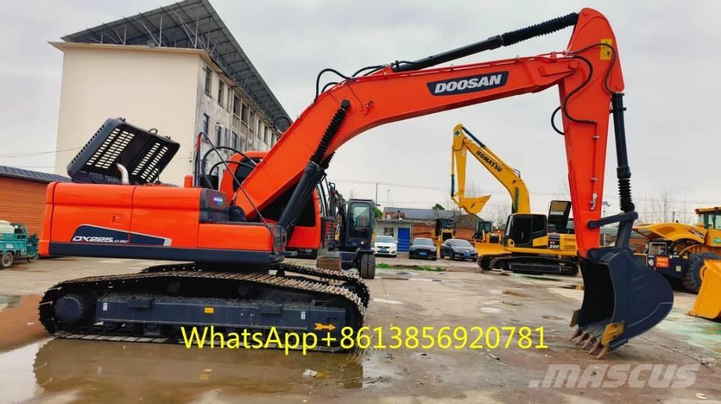 Doosan DX 225 Excavadoras de cadenas