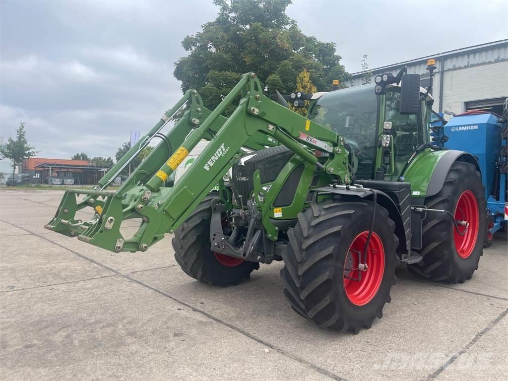 Fendt 724 Vario Tractores