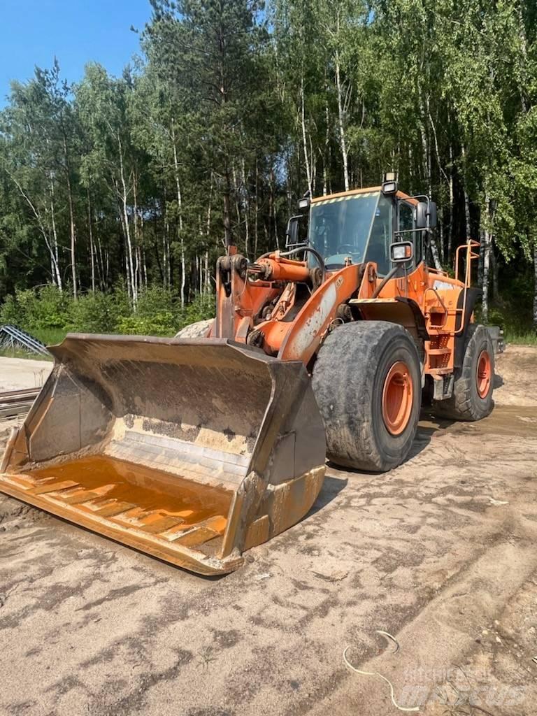Doosan 420 Cargadoras sobre ruedas