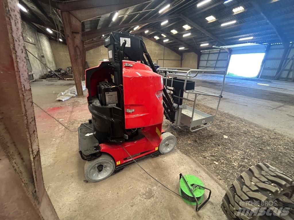 Manitou 100 VJR Ascensores de personal y montacargas de acceso