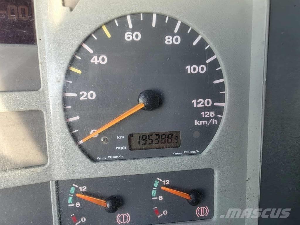 MAN TGA 26.410 Camión con caja abierta