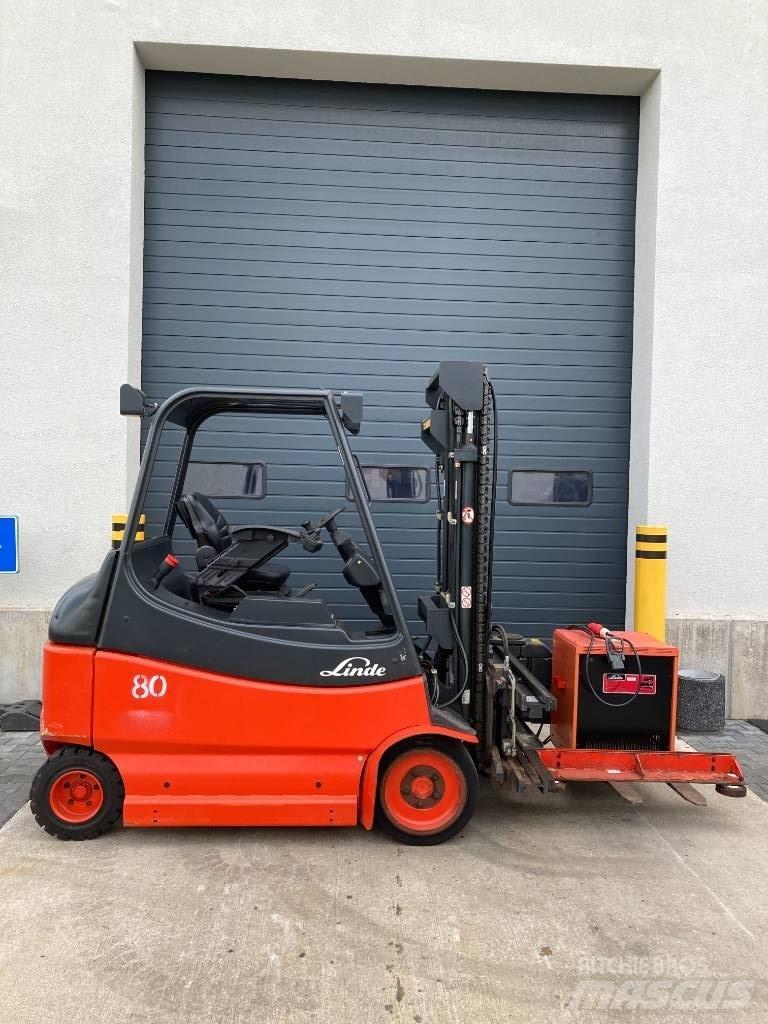Linde E25/600/336 Carretilla para pasillo estrecho