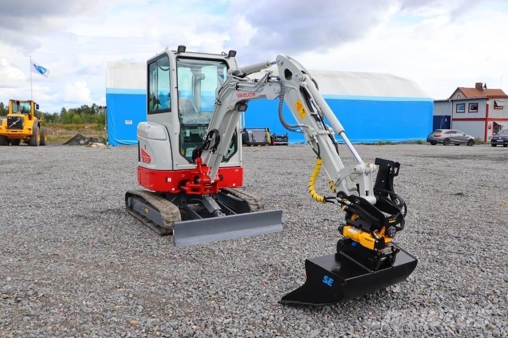 Takeuchi TB325R Mini excavadoras < 7t
