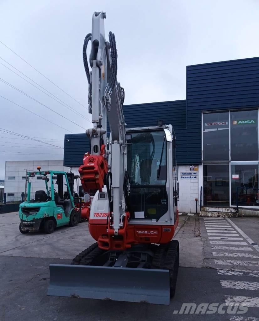 Takeuchi TB 230 Mini excavadoras < 7t