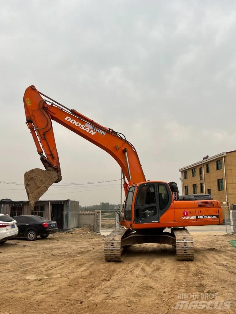 Doosan DX300LCA Excavadoras de cadenas