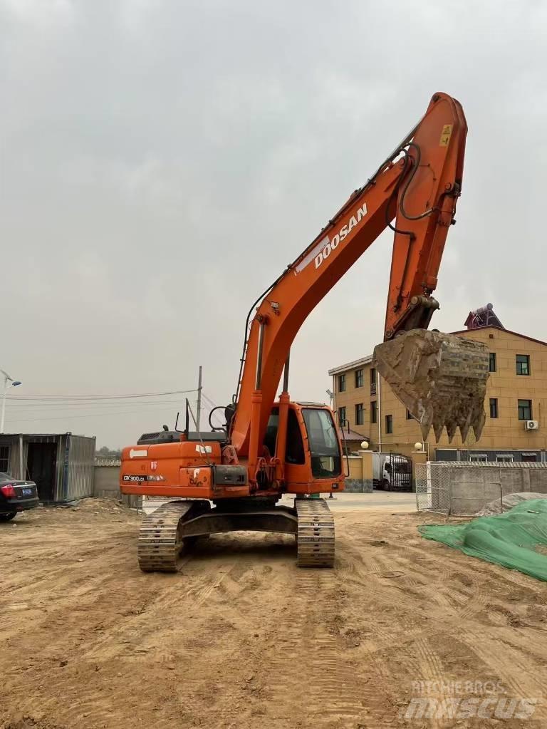 Doosan DX300LCA Excavadoras de cadenas