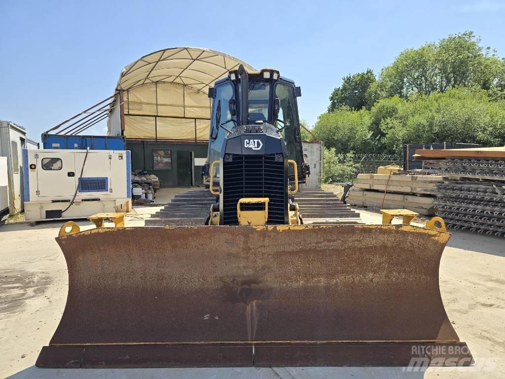 CAT D 3 LGP Buldozer sobre oruga