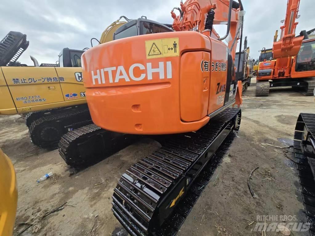 Hitachi ZX 135 US Excavadoras de cadenas