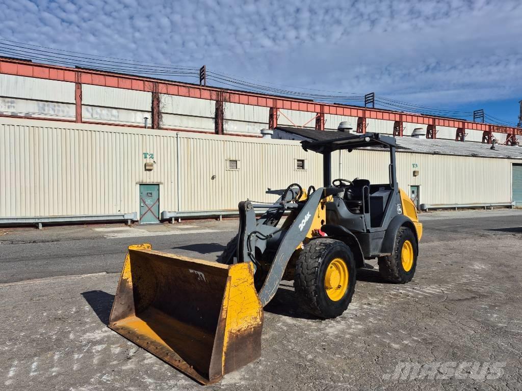 John Deere 204 K Cargadoras sobre ruedas