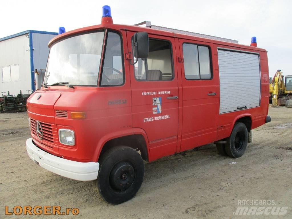 Mercedes-Benz 608 D Camiones caja cerrada