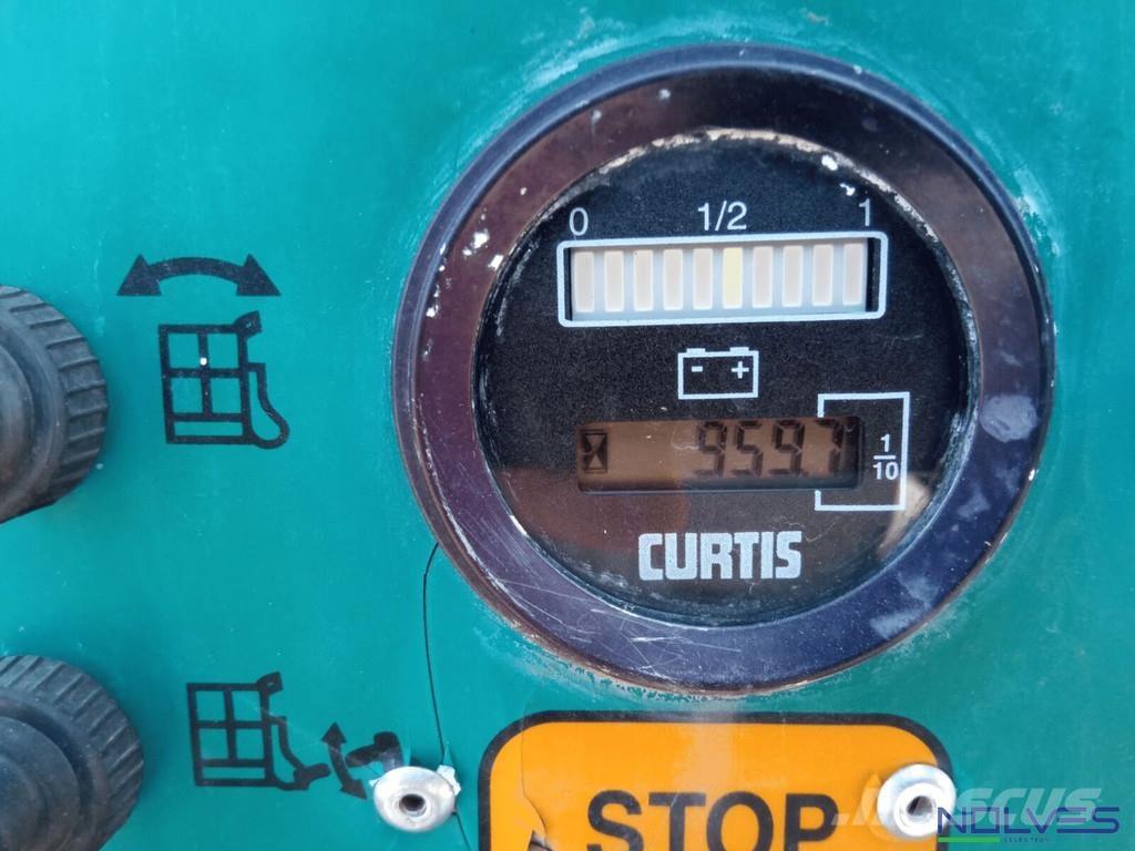 Iteco BI92S Plataforma de trabajo articulada