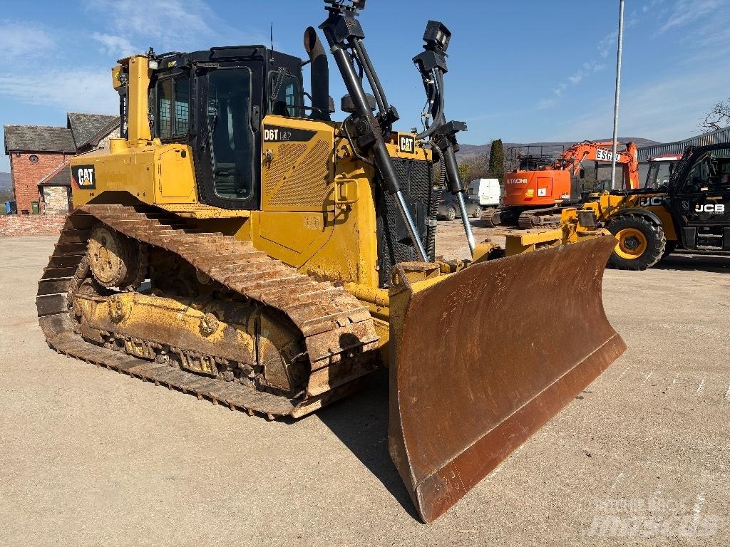 CAT D 6 T LGP VPAT Buldozer sobre oruga