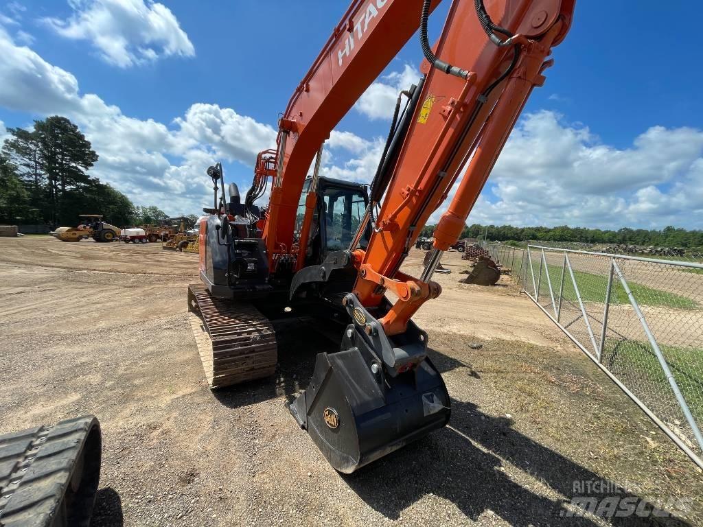 Hitachi ZX 135 US-6 Excavadoras de cadenas
