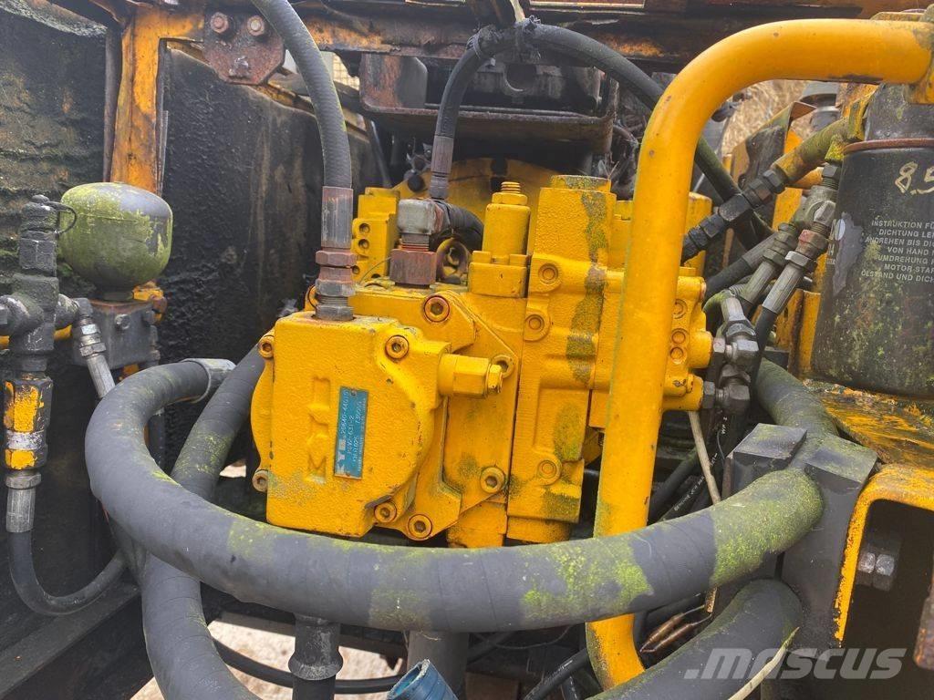 JCB JS 130 Excavadoras de cadenas