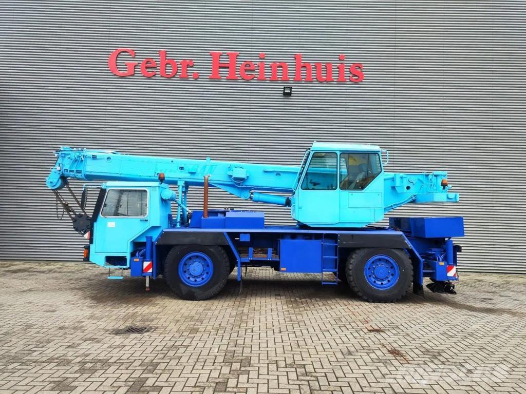 Liebherr LTM 1025 Grúas todo terreno
