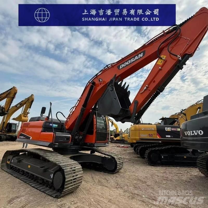 Doosan DX 225 Excavadoras de cadenas