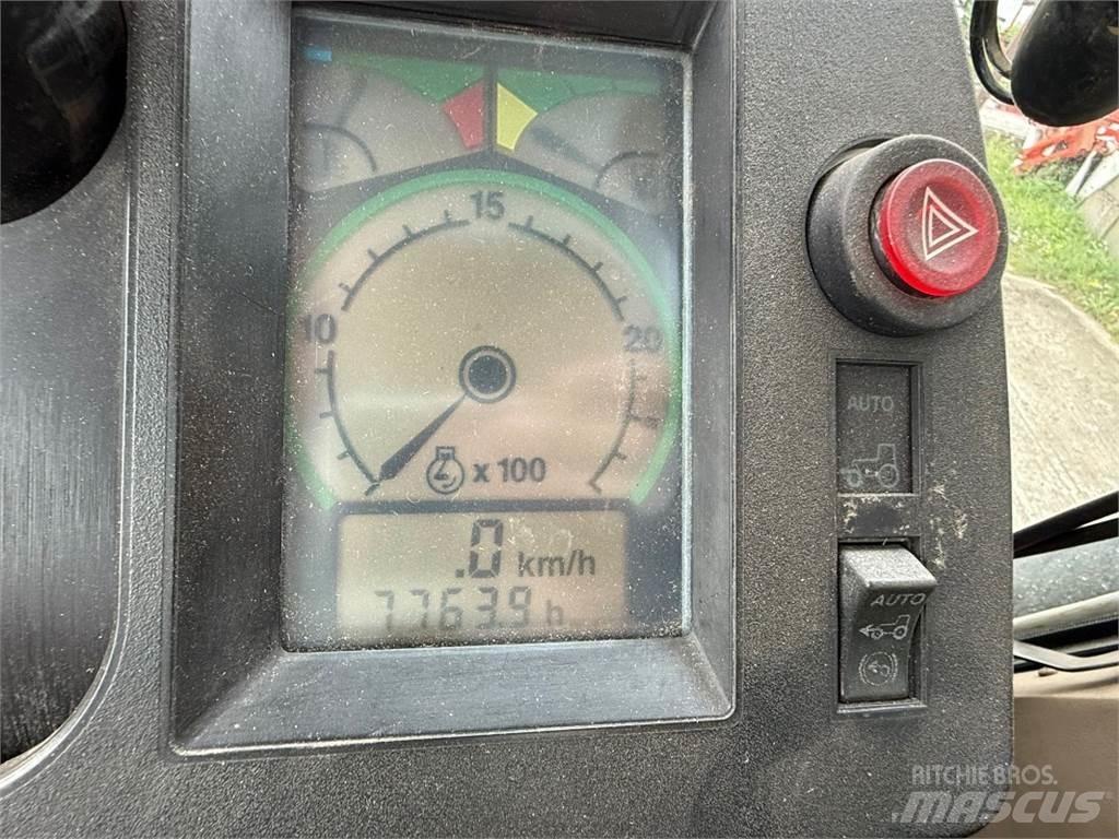 John Deere 4755 Tractores