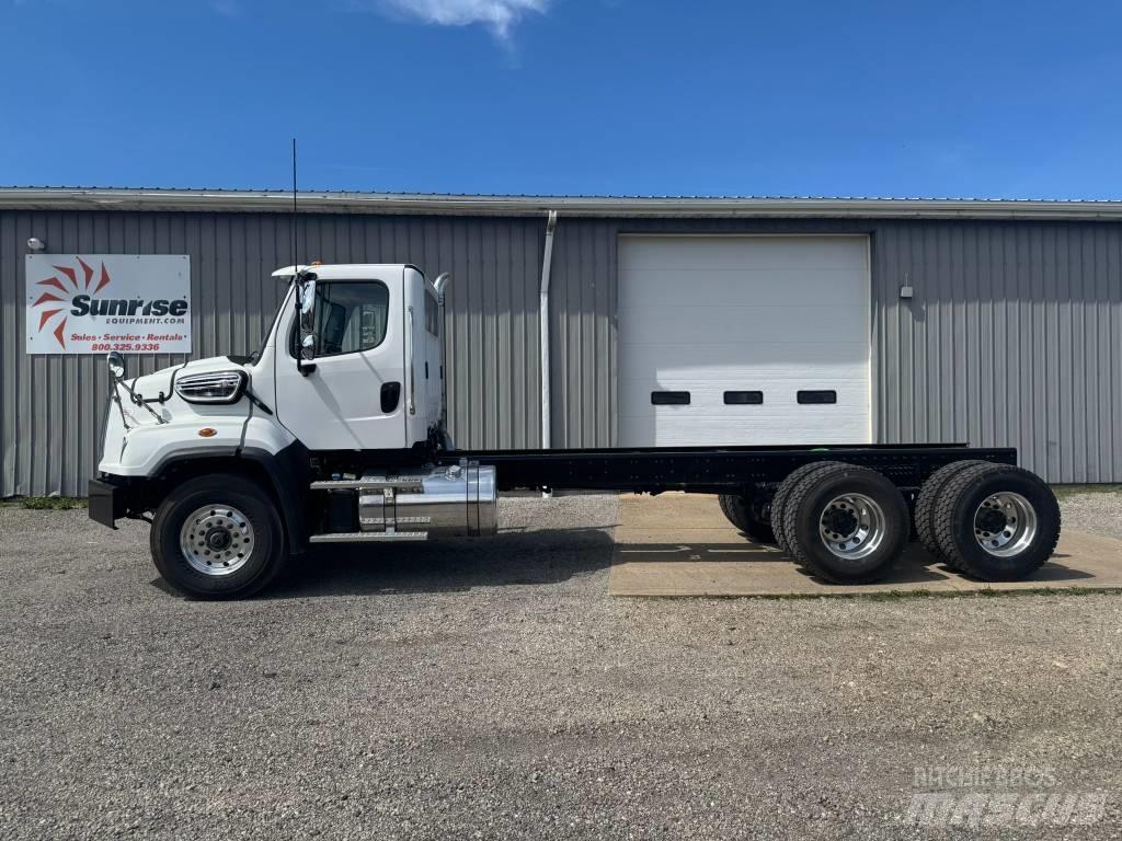 Freightliner 114 SD Camiones chasis