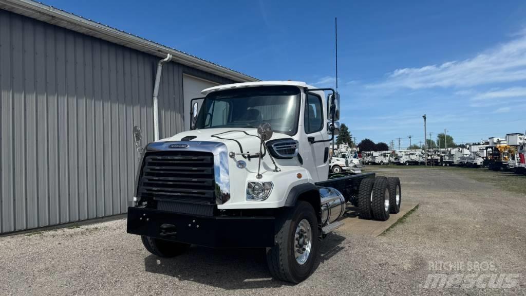 Freightliner 114 SD Camiones chasis