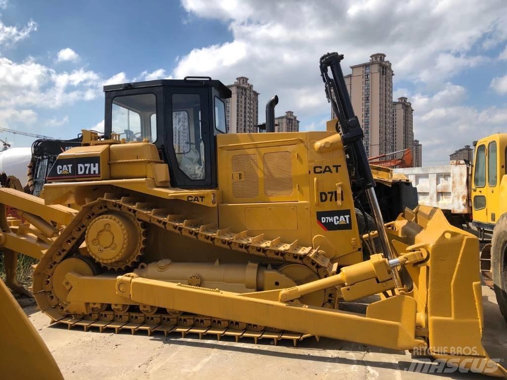 CAT D 7 H Buldozer sobre oruga