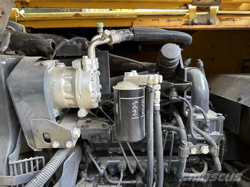 Komatsu PC70-8 Excavadoras 7t - 12t