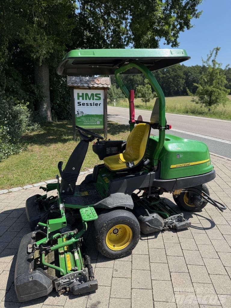 John Deere 2500 E Corta-césped de greens