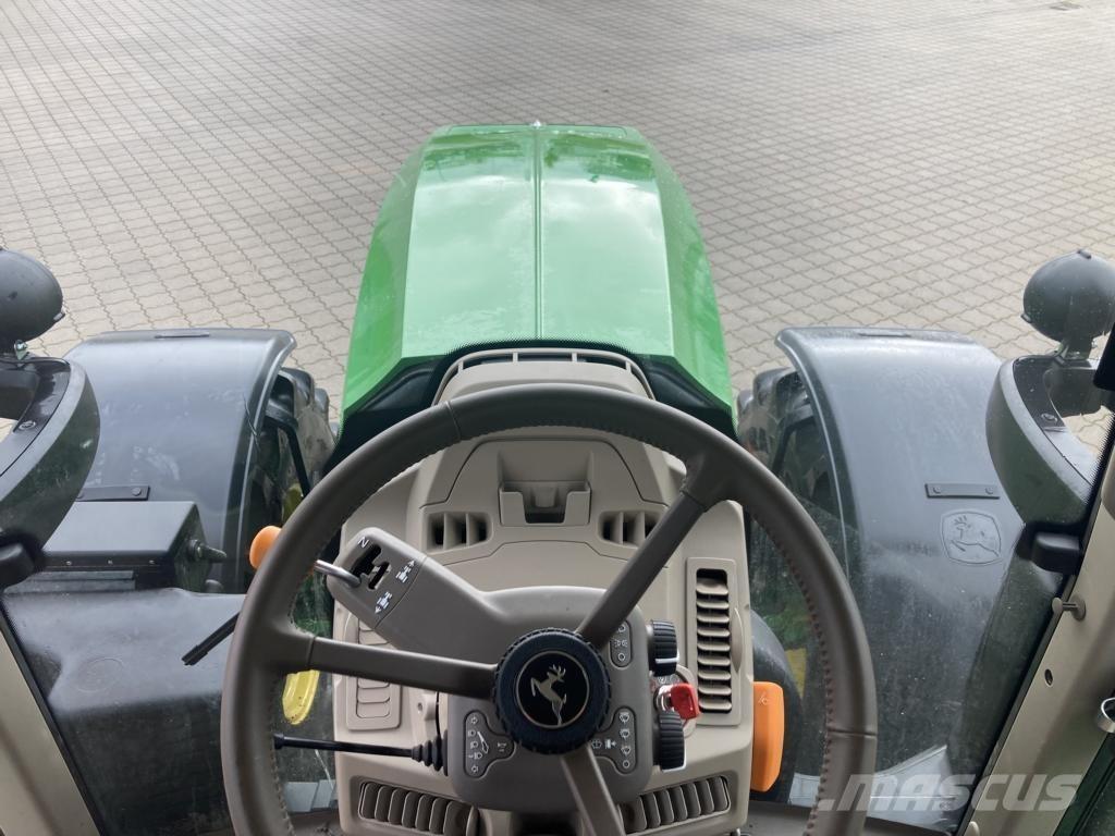 John Deere 6M240 Tractores