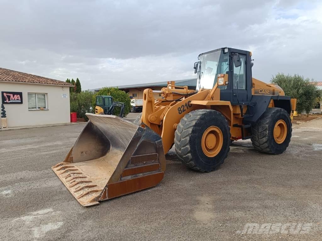 CASE 821 C Cargadoras sobre ruedas