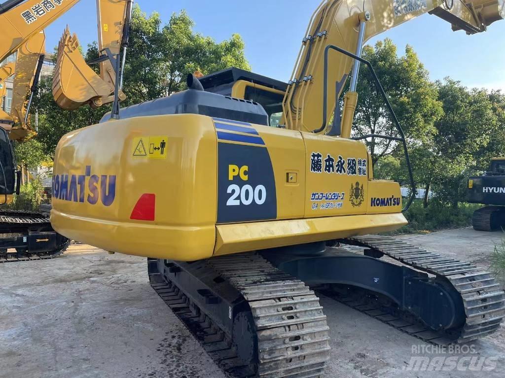 Komatsu PC 200-8 Excavadoras de cadenas