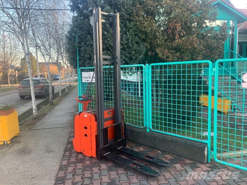 Linde L 20 V-2502 Apiladores eléctricos autopropulsados