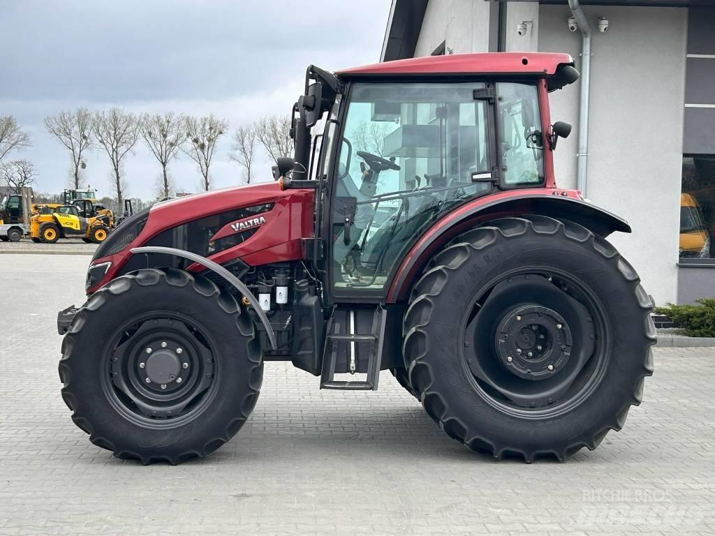 Valtra A 104 Tractores