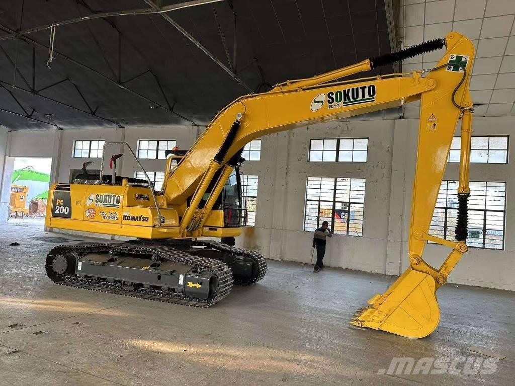 Komatsu PC 200-8 Excavadoras de cadenas