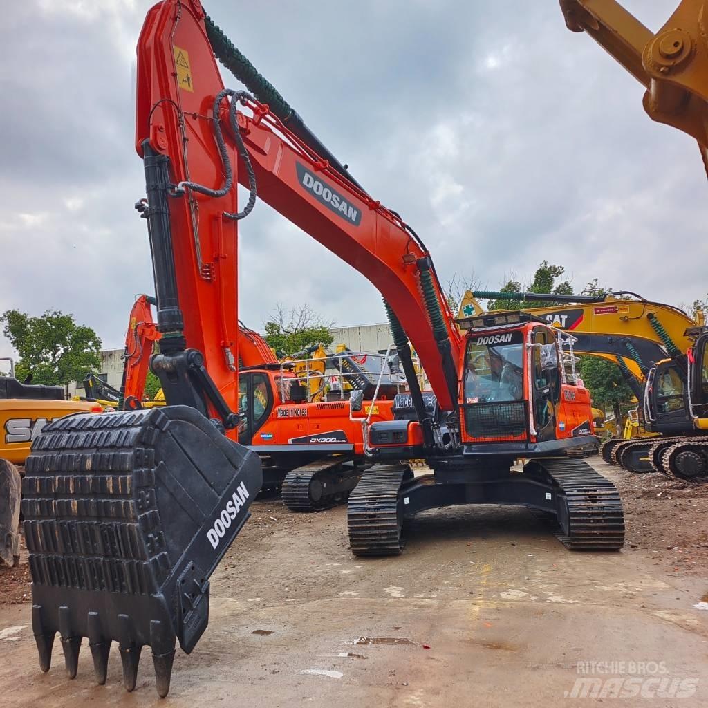Doosan DX 300 LC Excavadoras de cadenas