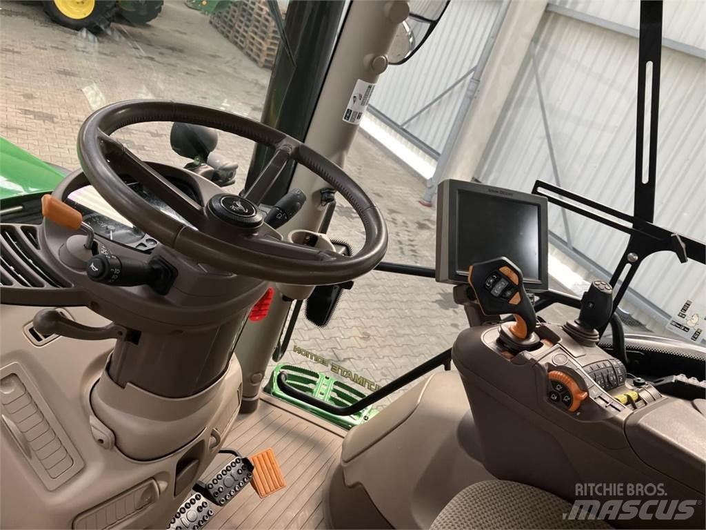 John Deere 6215R Tractores