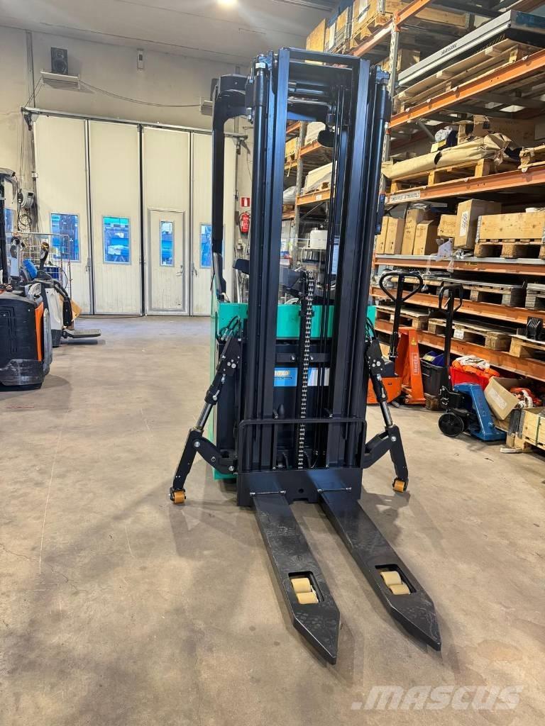 Mitsubishi SBR16N2 Apiladores eléctricos autopropulsados