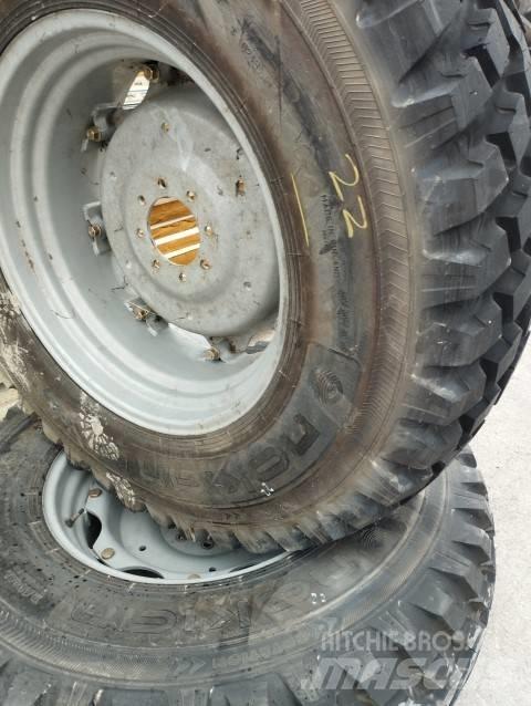 Nokian 440/80X30 Neumáticos, ruedas y llantas