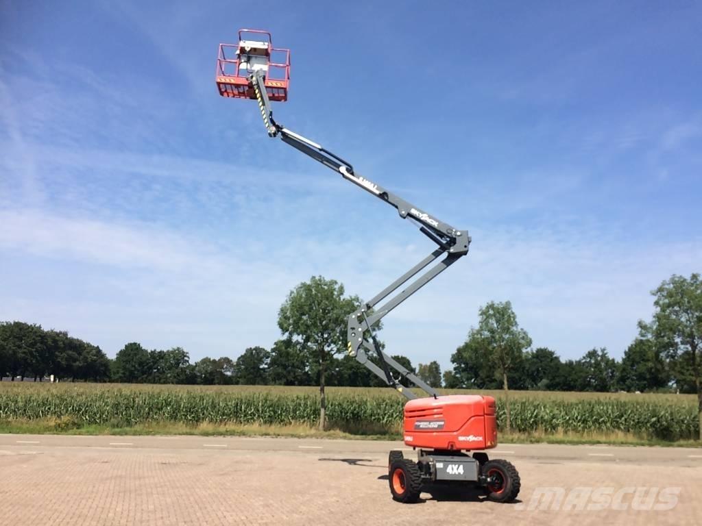 SkyJack SJ 46 AJ Plataforma de trabajo articulada