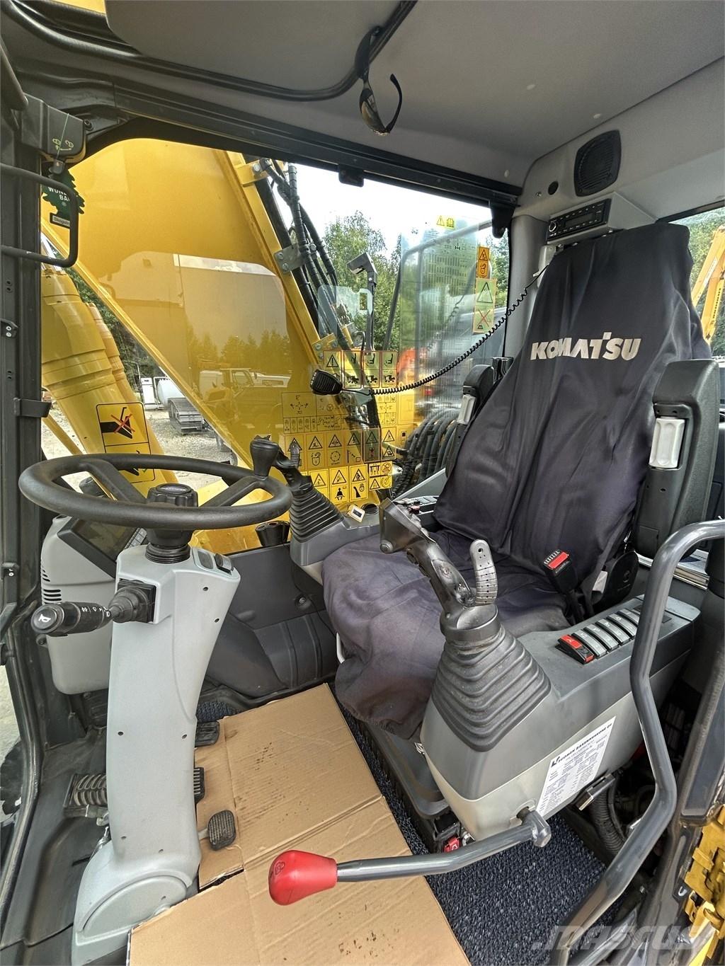 Komatsu PW 180-11 Excavadoras de ruedas