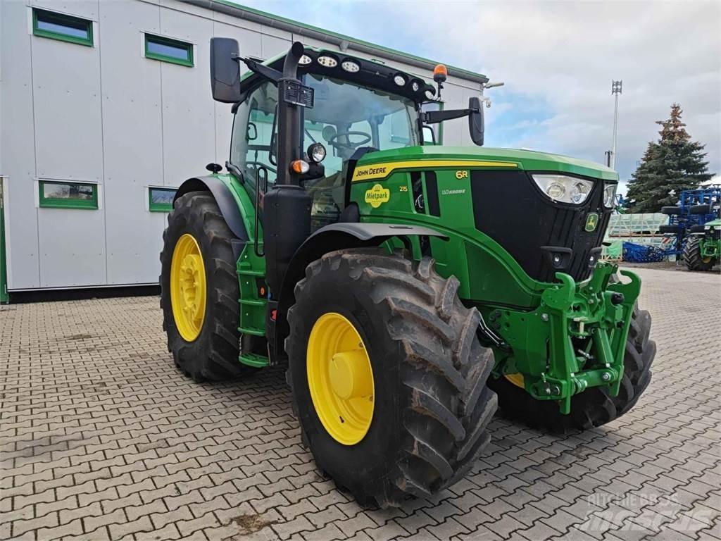 John Deere 6R 215 Tractores